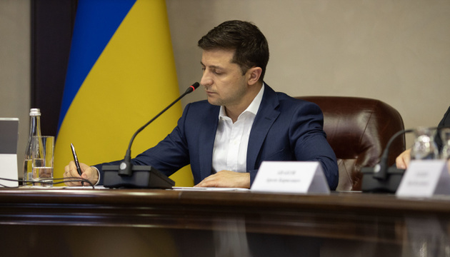 President Zelensky presents state awards to 215 servicemen