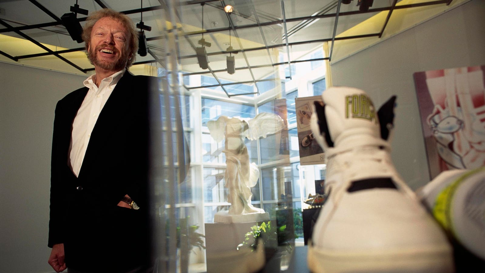 How Phil Knight Fast-Tracked Nike