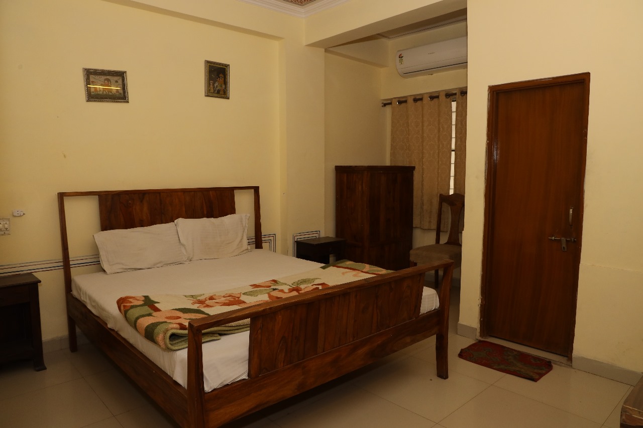 Best Boutique & Women Friendly Hotel in Jaipur - Raghuraj Palace