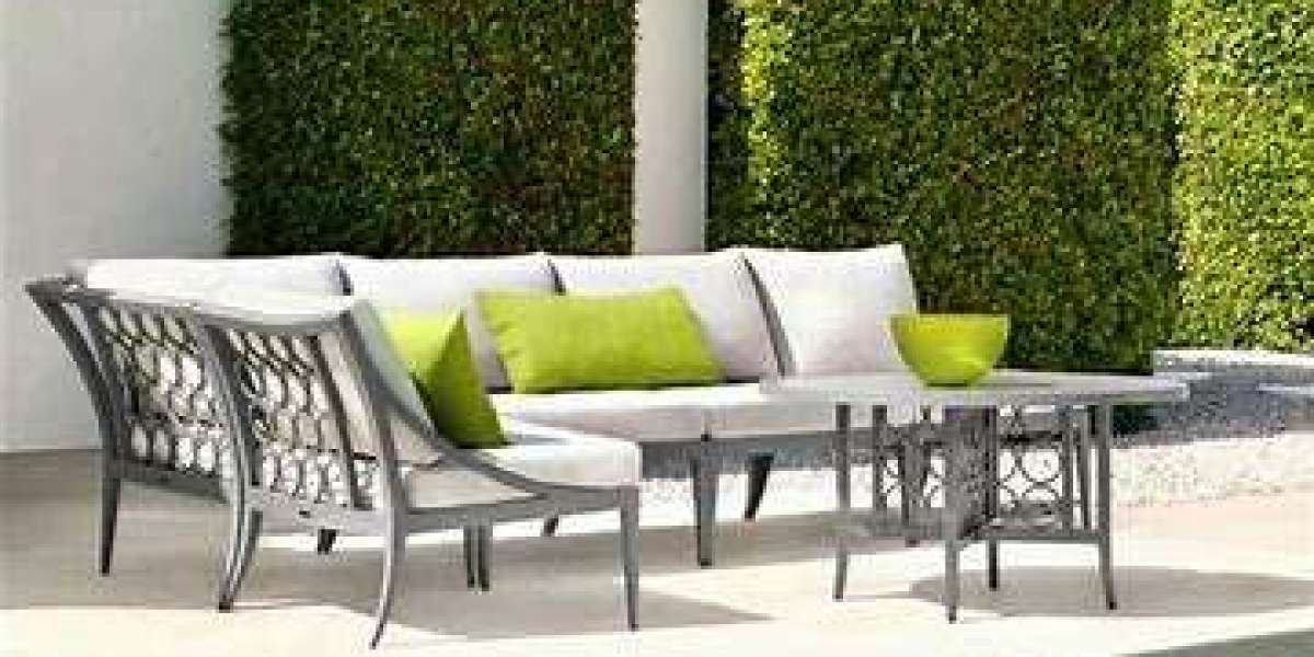 Best Outdoor Furniture for Small Spaces: Maximizing Style and Comfort