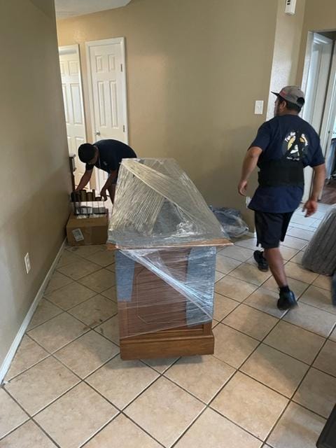 Commercial Moving in Houston: A Seamless Transition for Your Business | by Top Humble Movers | Apr, 2025 | Medium