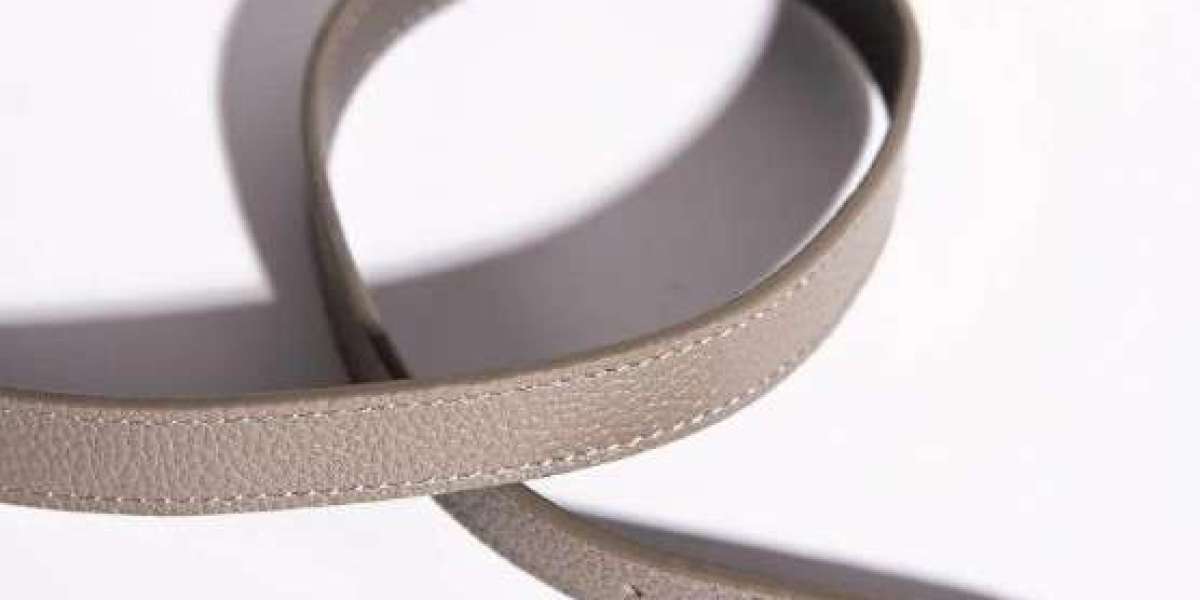 Premium Leather Dog Collars and Leashes by BONDIR: Style Meets Durability