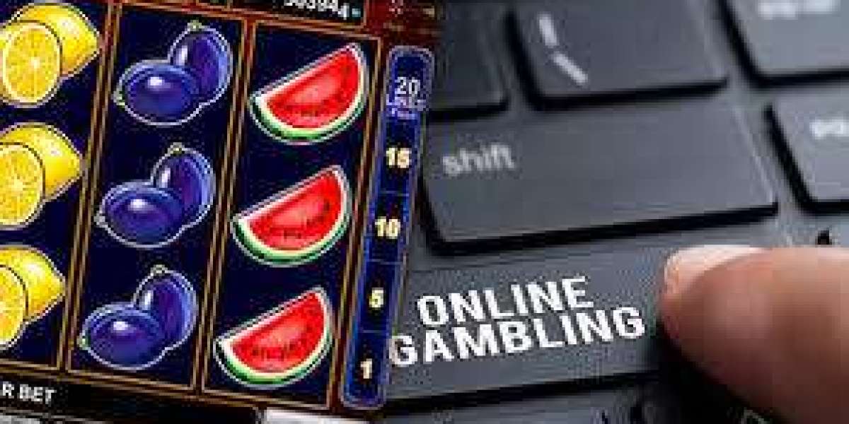 Cryptocurrency and Online Gambling: A Comprehensive Guide to Betting with Bitcoin and Altcoins