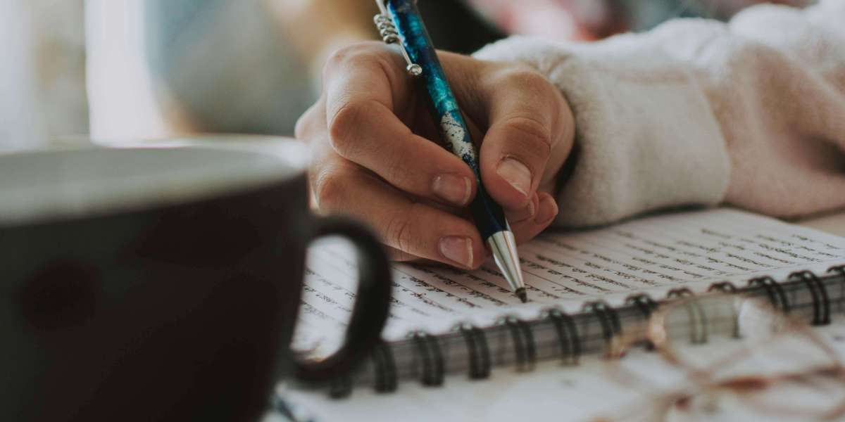 How to Write an Essay That Is Engaging and Persuasive