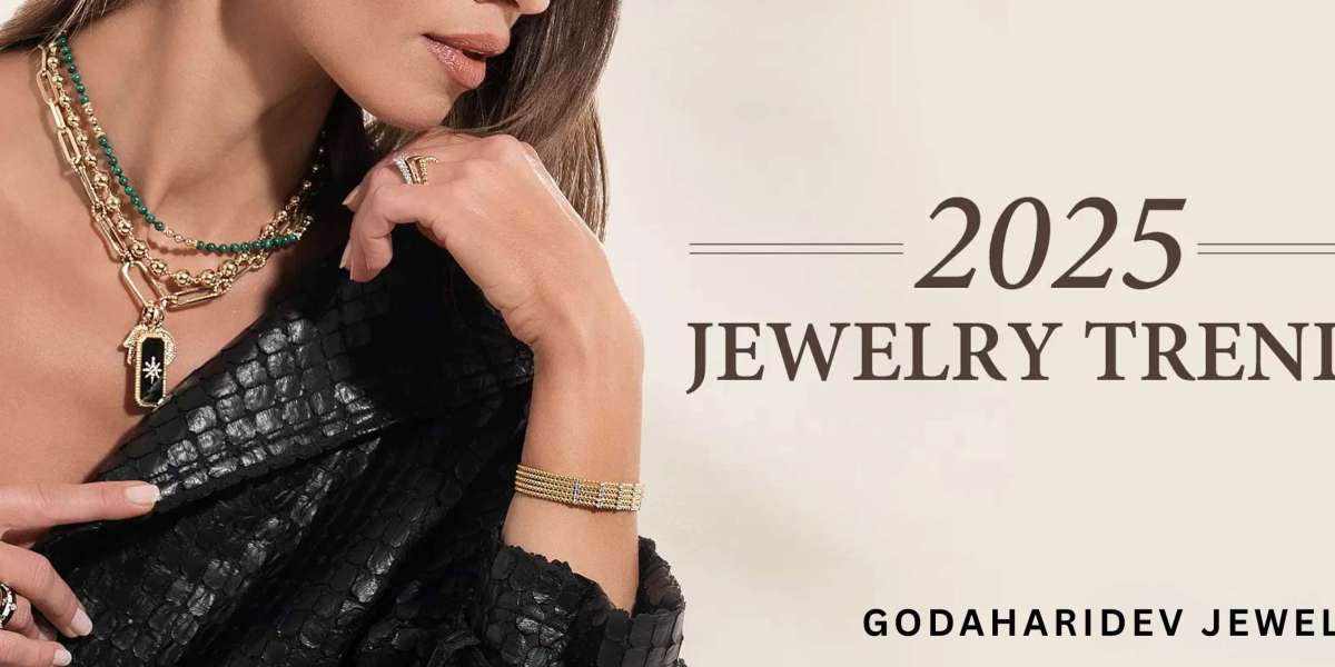 cocktail ring vs statement ring