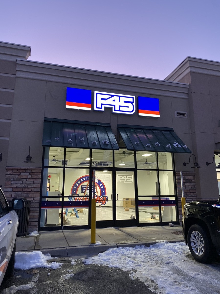 Setting Yourself Apart with an Eye-Catching Illuminated Sign - Vision Visual Custom Sign Company