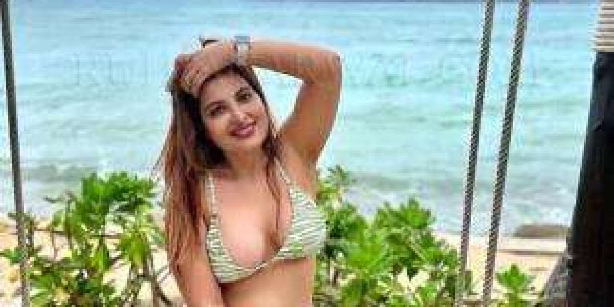 Call Girl From Escort Service In Yogi Mumbai Executive Hotel And Her First Time