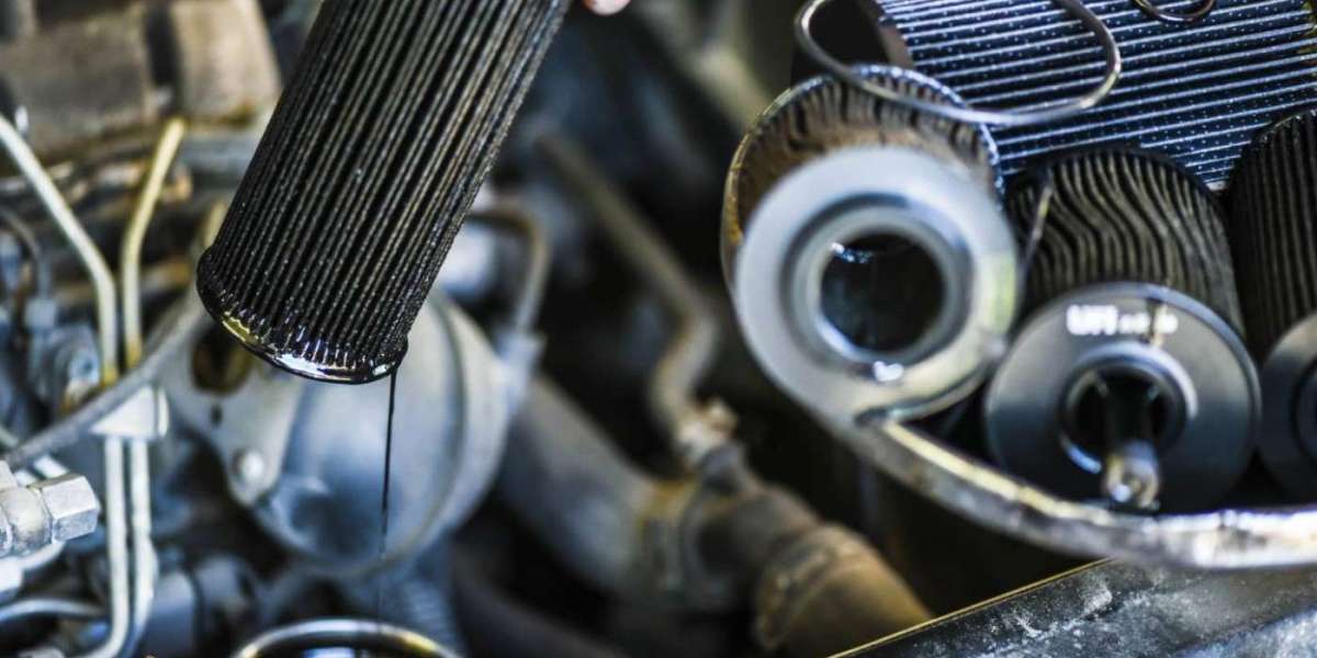How to Check Oil Quality Without Being a Mechanic