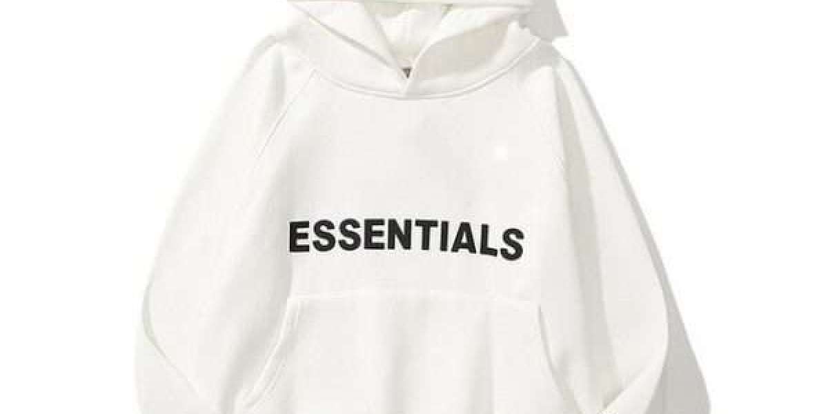 Essentials Hoodie – Classic Comfort for Everyday Wear