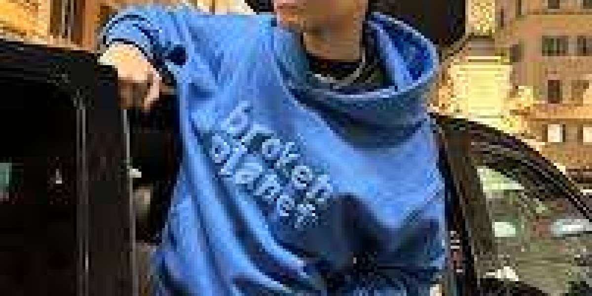 Cool and Casual Outfit Stylish Hoodie & Fashion Clothing Looks
