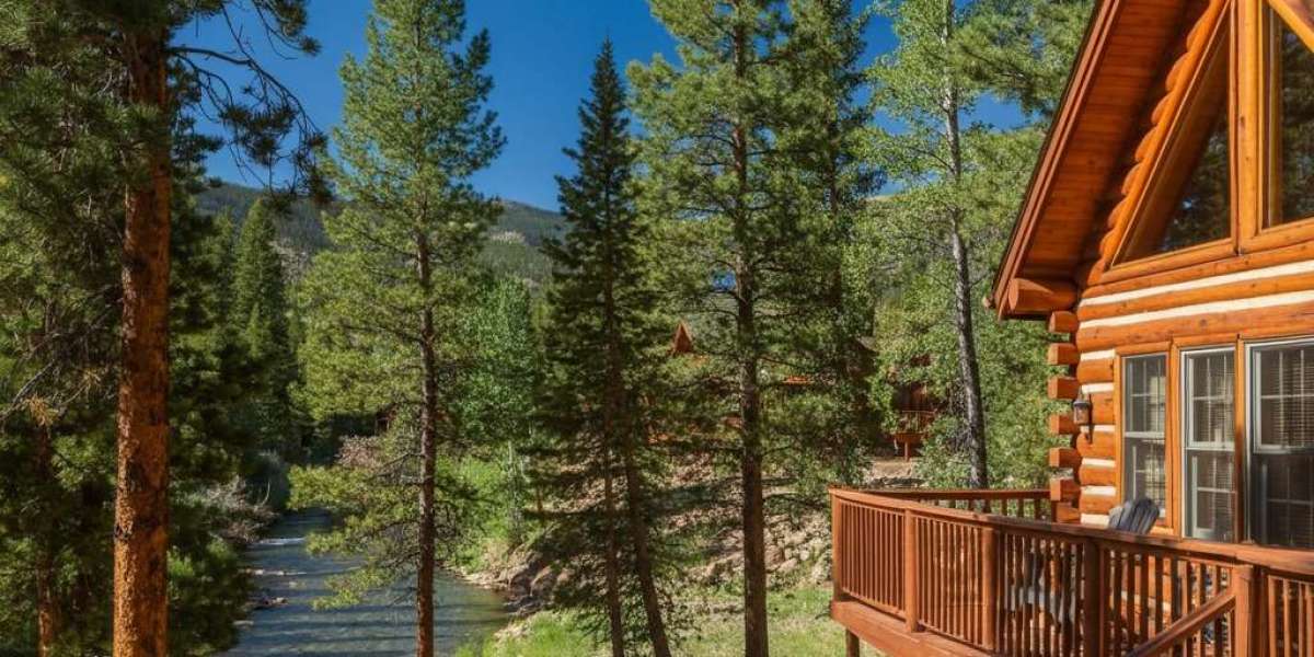 Reconnect with Nature at This Scenic Colorado Mountain Cabin Retreat